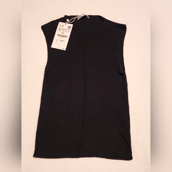(SOLD) ZARA NWT Casual Black Sleeveless Top. Size XS/Small. 🖤 - Picture 5 of 6